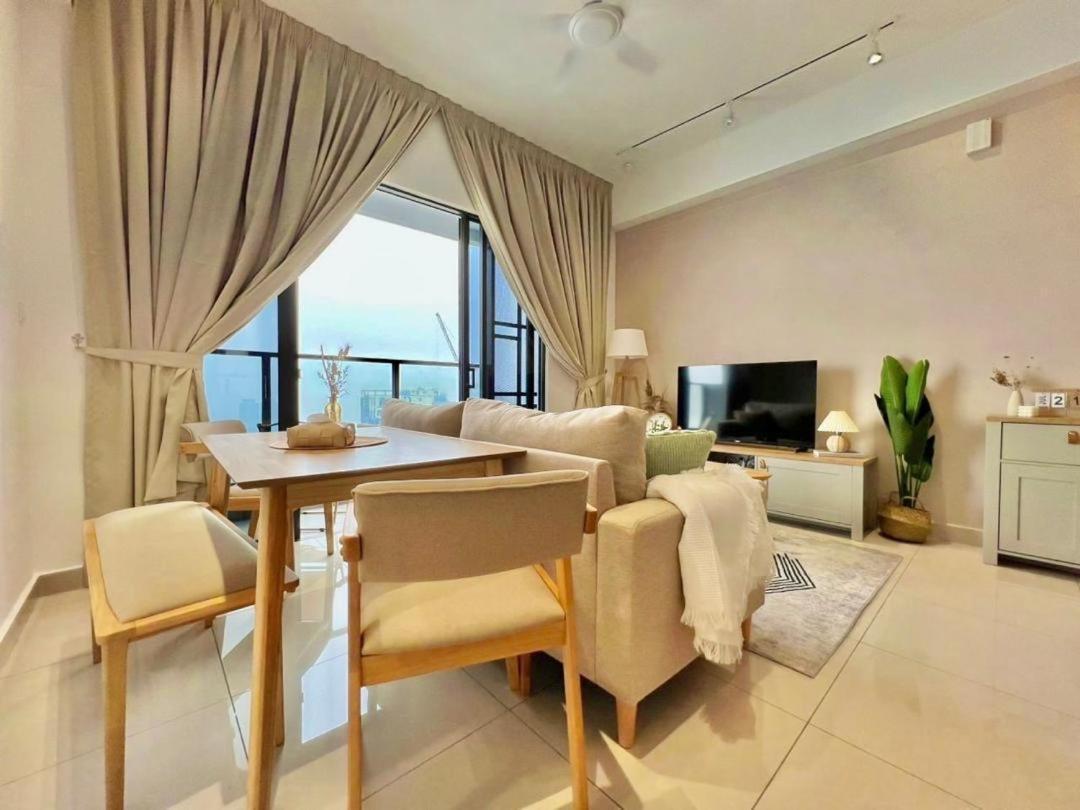 New Luxury 2bed 2bath